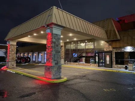 Ramada by Wyndham Rochelle Park Near Paramus