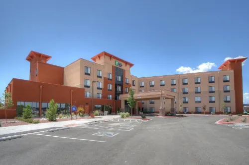 Holiday Inn Express & Suites ALBUQUERQUE HISTORIC OLD TOWN by IHG