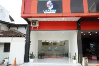LaRose Guest House Hotel di Jagabaya III