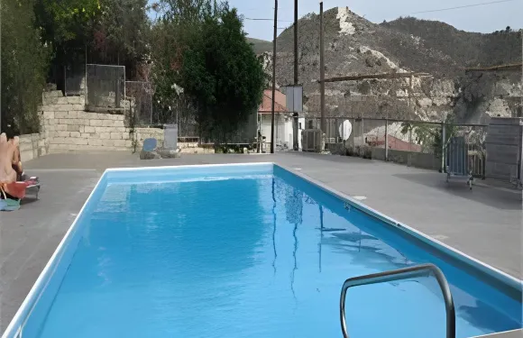 斯特拉託斯裝飾藝術賓館