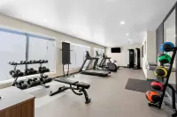 Everhome Suites Glendale Sports Entertainment District Hotels in Peoria