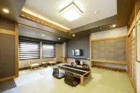 Hotel Lake Side Tsukuba Hotels in Торіде