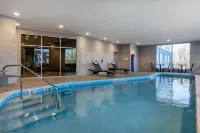 Cambria Hotel West Orange - С бассейном
