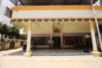 Hotel Sai Village