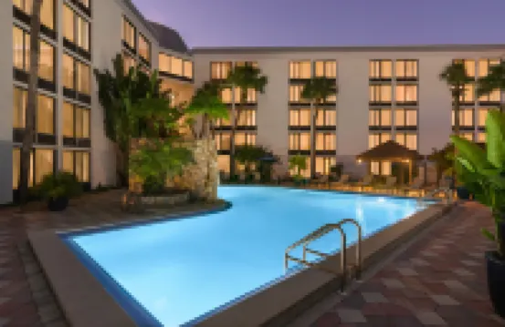 Doubletree by Hilton Fort Myers at Bell Tower Shops