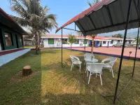 007 Universe Resort Hotels in Khandpe