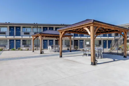 Motel 6 Elizabethtown, KY