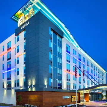 Aloft Buffalo Airport