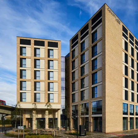 Courtyard London City Airport Отели рядом с достопримечательностью «Вулидж»