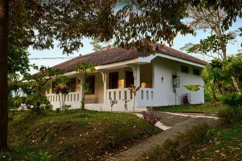 Horison Resort Tlogo Semarang - parking