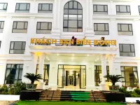 Khách Sạn Biển Đông Hotels in Quỳnh Lưu District