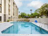 Hampton Inn Jacksonville-Downtown-I-95 Hotels near Union Station