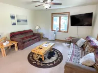 Lake Mohawksin Shores Unit C, Upper One bedroom Lakeside Apartment