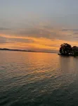 Charming 2-bedroom house by the lake in Dover TN