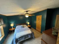 Early Check-in, Late Checkout: Spacious 4-Bedroom 3-Bath House in Ellicottville 曼斯費爾德酒店