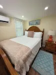 Centrally located Orleans home w/ outdoor seatiing