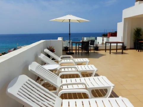 Apartamento Sarah 3A, 2min to the beach and promenade, central and quiet. Free WIFI