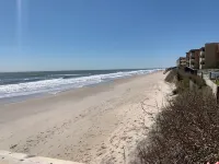 Paradise awaits! Beachfront condo with everything you need! Hotels in Stump Sound