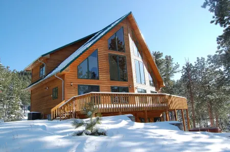 Midnight Blu -Mountain Retreat Near Pactola Lake - Hot Tub  • Scenic Views