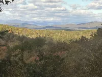 Private, 5 Star Mtn. Home. Amazing LR Views, Hot Tub, 2 Decks, & Game Room!
