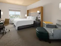 Holiday Inn & Suites SAVANNAH AIRPORT - POOLER by IHG Hotels in Pooler
