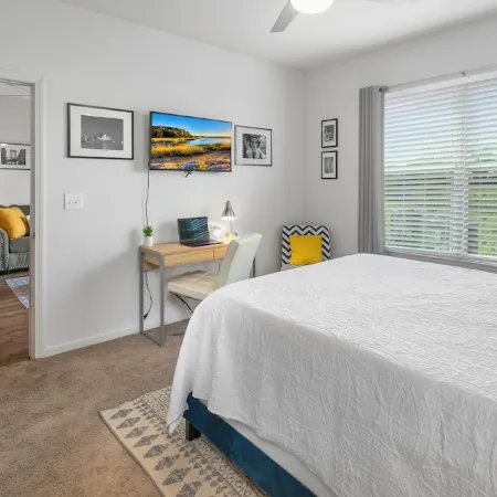 Spacious Extended Stay - Pool & Gym