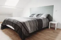 Joli Appartement Dans Propriété Normande Surplombant la mer