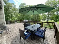 LAKEFRONT HOME ON WATTS BARR LAKE WITH BOAT DOCK