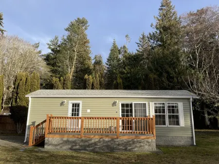 Private Beach Access - Secluded, wildlife setting Отели рядом с достопримечательностью «Нью Дангенесс Лайтхаус»