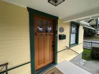 Craftsman Gem Near Convention Center, Tacoma Dome & Transit