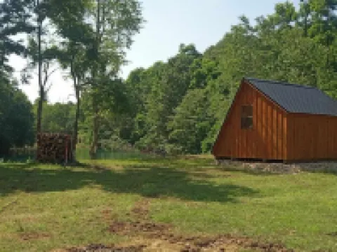 Waterfront Glamping Cabin On Private Blue Water Mountain Top Lake Hotels in Union