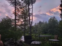 Sir Richards Waterbury Stowe Lake View Escape - Ski - Kayak -  Privacy