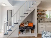 Updated Long Island Maine Cottage Hotels in Long Island