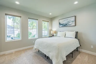 Newly Built Downtown Townhome Hotel in zona Buckstop Junction