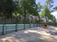 Waterfront Cottage w Private Beach on Chesapeake Bay! - Boutique