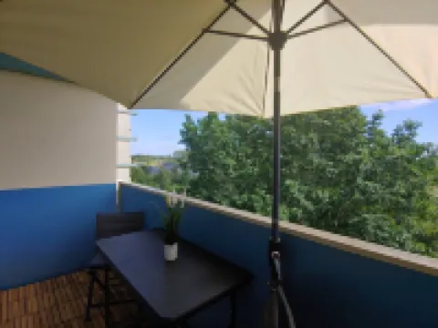 Rocksteins Nr. 2 - cozy vacation apartment, close to the beach, the Baltic Sea on the horizon