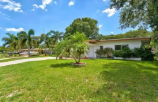 Beach House Bradenton - Hot Winter 25% Discount