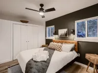 Stylish 2-bedroom Cabin with Breathtaking Mountain Views + Hot Tub Hotels in Bailey