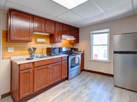 Candy Bar, Apt #8One Bedroom with Pull Out