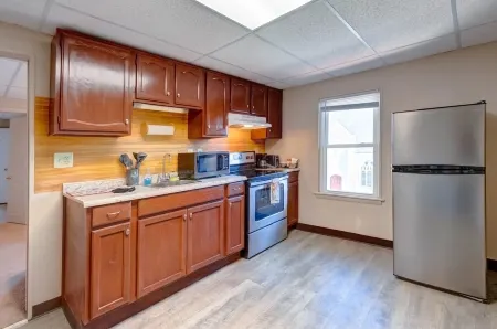 Candy Bar, Apt #8One Bedroom with Pull Out