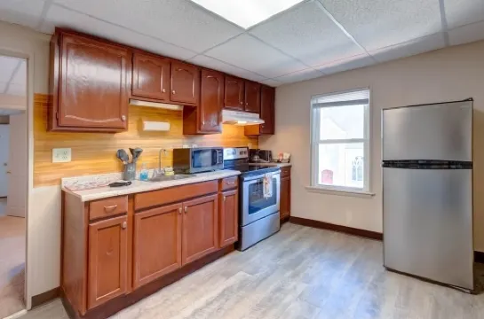 Candy Bar, Apt #8One Bedroom with Pull Out