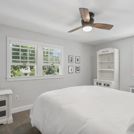 Beautiful 4 bedroom home just 3 1/2 blocks from downtown & Lake Michigan