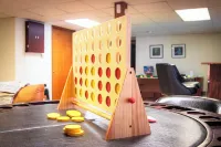 超大湖畔度假屋! 可住12人，5臥/4衛，熱水浴缸 + 遊戲室! - Wi-Fi