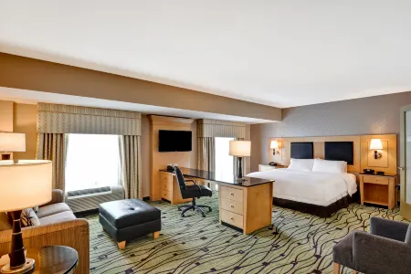 Hampton Inn & Suites Raleigh/Crabtree Valley Отели в г. Мередит