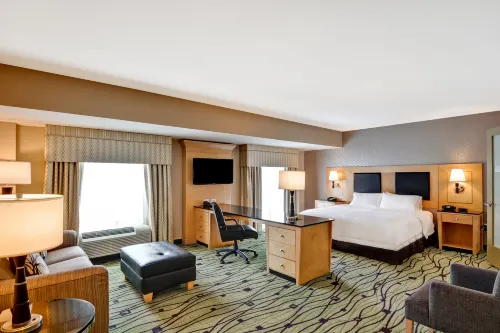 Hampton Inn & Suites Raleigh/Crabtree Valley Hotel di House Creek