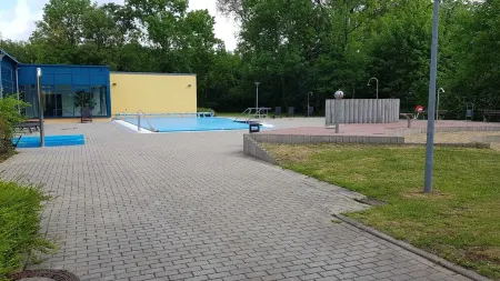 Family friendly apartment in Köthen Отели в г. Анхальт-Биттерфельд