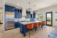 Catalina Foothills Modern Home with Roof Top Deck, Heated Pool and Spa Sleeps 16