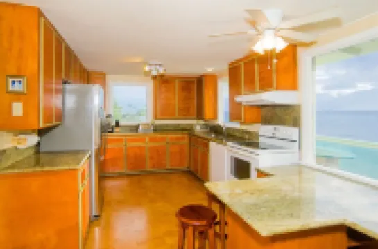 Stunning, Majestic, Oceanfront Location, with Stunning View and Air Conditioning