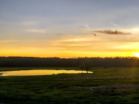 Windy Hill Cottage Hotels in Venango County