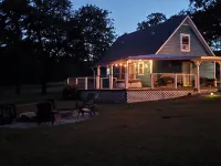 Quaint 3 Bedroom Farmhouse near Lone Grove, Oklahoma